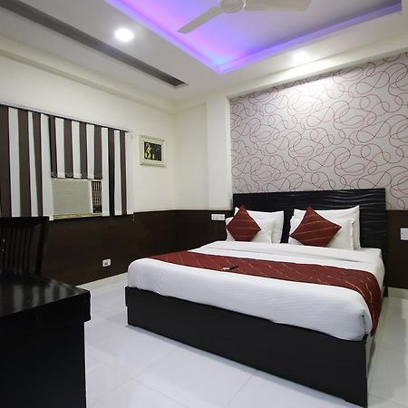 Hotel Hill Palace -Near Karol Bagh Metro Station Дели Экстерьер фото