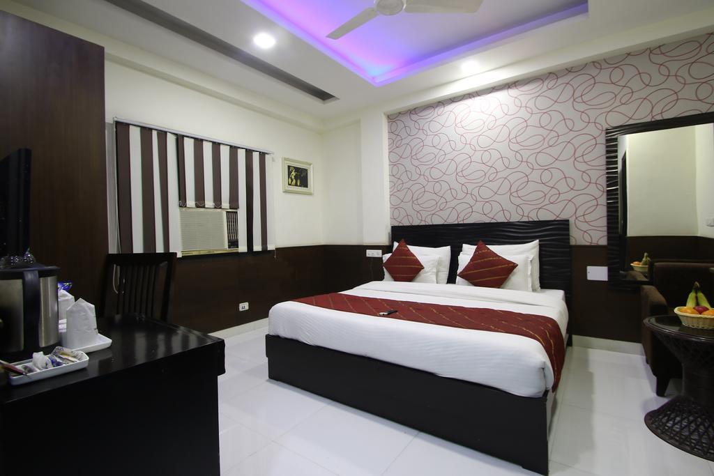 Hotel Hill Palace -Near Karol Bagh Metro Station Дели Экстерьер фото