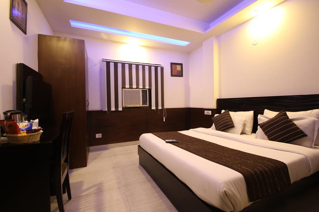 Hotel Hill Palace -Near Karol Bagh Metro Station Дели Экстерьер фото