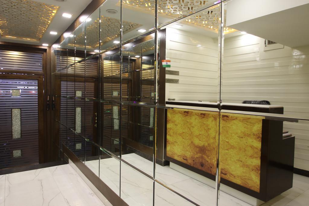 Hotel Hill Palace -Near Karol Bagh Metro Station Дели Экстерьер фото
