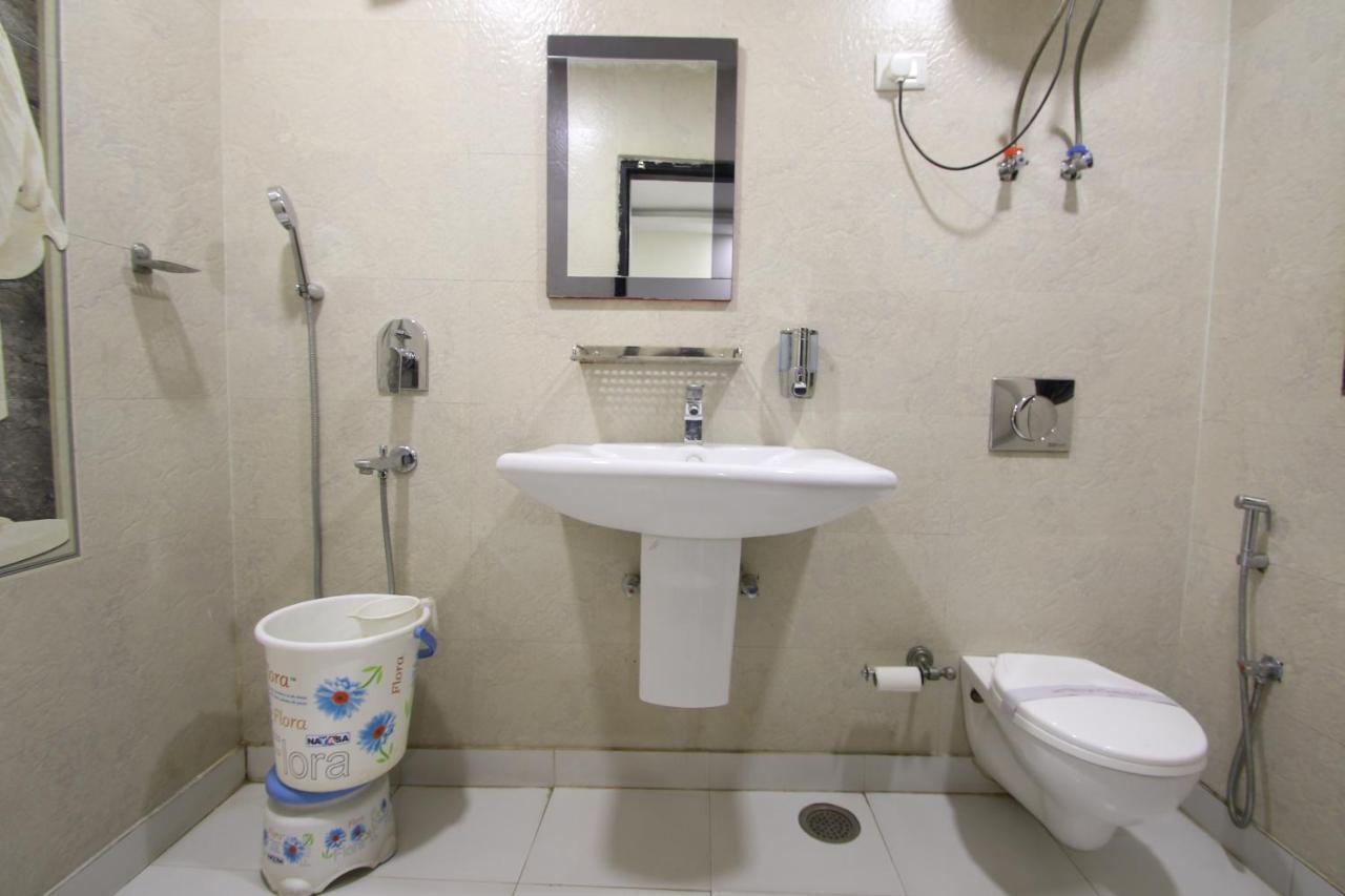 Hotel Hill Palace -Near Karol Bagh Metro Station Дели Экстерьер фото