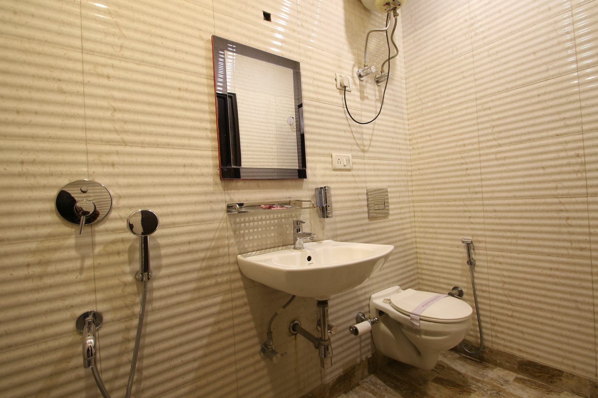Hotel Hill Palace -Near Karol Bagh Metro Station Дели Экстерьер фото